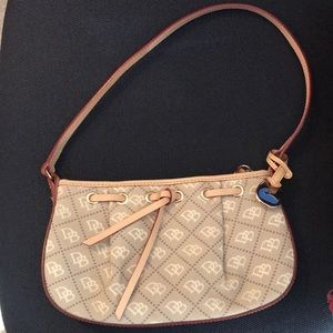 Dooney & Bourke gently used handbag